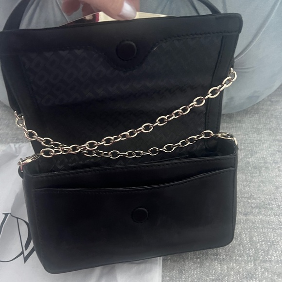 DVF butter soft black leather handbag - Picture 4 of 11